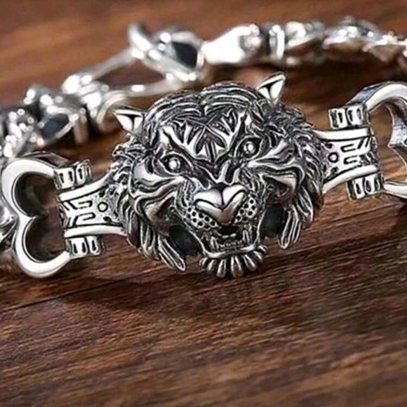 Men's Stainless Steel Silver Tiger Head Bracelet 8" - Picture 6 of 11